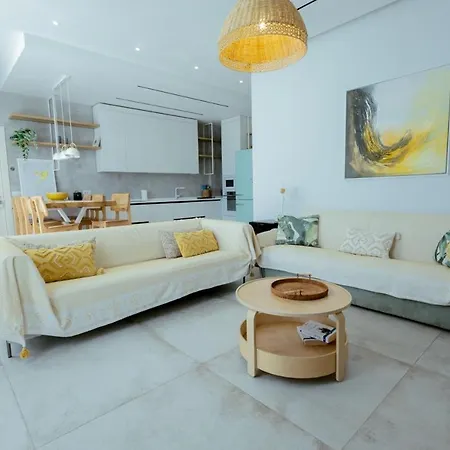 170 Coast شقة